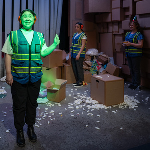 Review: WORK HARD HAVE FUN MAKE HISTORY at Raven Theatre Photo