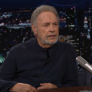 Video: Billy Crystal Reveals 860 Has Extended its Broadway Run Photo