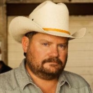 Randy Rogers Band Marks 20th Anniversary Of 'Rollercoaster' With Exclusive Veeps Stre Photo