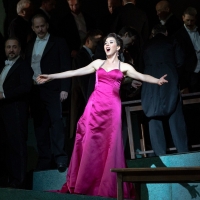 BWW Review: The Met's MANON a Showcase for the Charms of Tucker Award-Winner Lisette…