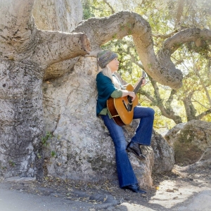Laurie Lewis Releases 'Long Gone' As The First Single From Her Upcoming TREES Album Photo