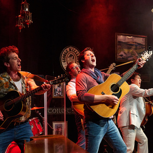 Review: ONCE at NextStop Theatre Photo