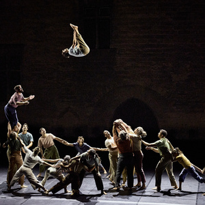 REVIEW: The Festival d'Avignon Presents LE PAS DU MONDE By Collectif XY