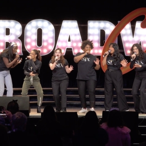 Video: The Queens of SIX Perform at BroadwayCon Photo