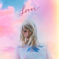 Taylor Swift Lands Record Sixth No.1 Album on Billboard 200 With LOVER Photo