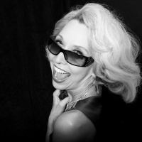 BWW Interview: At Home With Julie Halston Discussing Her New Show VIRTUAL HALSTON Video
