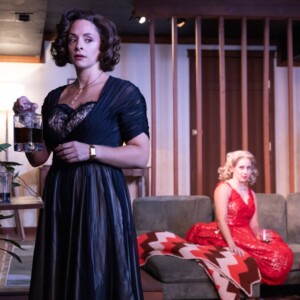 Photos: First Look at DIAL M FOR MURDER at Oil Lamp Theater Photo