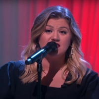 VIDEO: Kelly Clarkson Performs 'It's Beginning To Look A Lot Like Christmas' Video