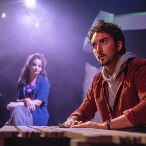 Review: A HISTORY OF PAPER, Traverse Theatre Photo