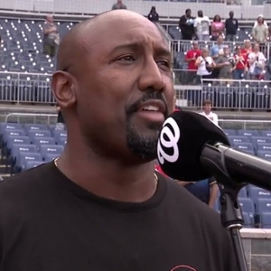 Video: DAMN YANKEES Star Quentin Earl Darrington Performs National Anthem At National Video