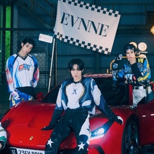 Concert Review: EVNNE Closes 'Set N Go' US Tour With a Powerful and Fun Performance Photo