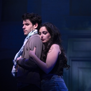 Review: PRELUDE TO A KISS Returns to South Coast Repertory as a World Premiere…