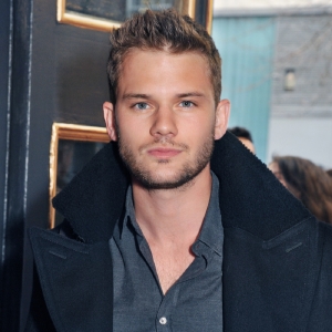 Jeremy Irvine to Star in New Ballroom Dance Comedy Film Photo