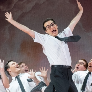 TakeOver: Alejandro Mesa controlará nuestro IG desde THE BOOK OF MORMON en el Calde Photo