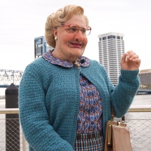 Video: MRS. DOUBTFIRE Title Character Explores Jacksonville Before Local Engagement Photo