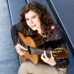 Grammy-Winner Sharon Isbin To Be Inducted Into The 2023 Guitar Foundation of America  Photo