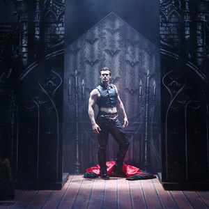 Review: DRACULA - A COMEDY OF TERRORS at English Theatre Frankfurt Photo