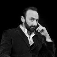 Interview: SANDRO QUERCI - IL RAGAZZO DALLA MASCHERA DI FERRO al TEATRO PERSIO FLACCO Interview