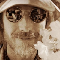 TOM PETTY: SOMEWHERE YOU FEEL FREE Documentary to be Released in Theaters; Watch a Cl Video