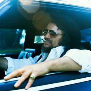 Photos: Shooter Jennings Shares SAME OLD BLUES Duet With Parents Photo