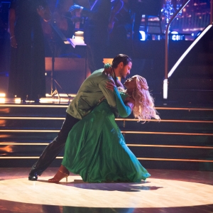 DANCING WITH THE STARS Celebrates SOUL TRAIN Photo