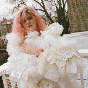 Grace Ives Sets New Album Girlfriend and Headline Tour Photo