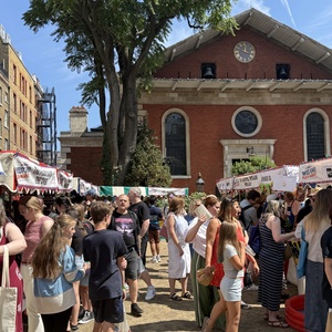 Feature: DISPATCHES FROM THE WEST END FLEA MARKET, St Paul's Church Photo