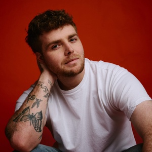 Alex Warren Returning to Australia and New Zealand for 2026 World Tour Photo