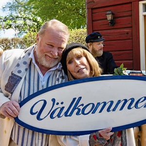 Interview: Eva Rydberg of HJ&Auml;LTEN FR&Aring;N &Ouml;RESUND at Fredriksdalsteatern Photo