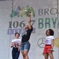 Photo Coverage: Casts of TOOTSIE, MEAN GIRLS and More Sing Out in Bryant Park!