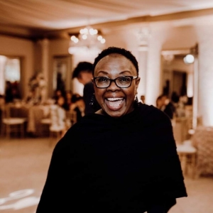 Interview: 'I Am Never Far From the Stage': Dialect and Vocal Coach Esi Acquaah-Harri Interview