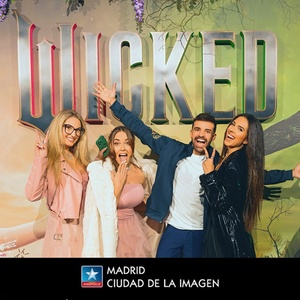 WICKED: PARTE II reúne a su equipo de doblaje español en un pase especial en Kinépolis