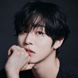 KPOP DEMON HUNTER Stars Arden Cho and Ahn Hyo-seop to Make Late-Night Debut Photo