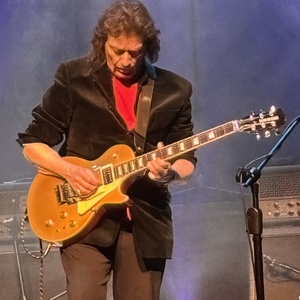 Review: STEVE HACKETT'S GENESIS GREATS, LAMB HIGHLIGHTS & SOLO WORKS TOUR at Southern Photo