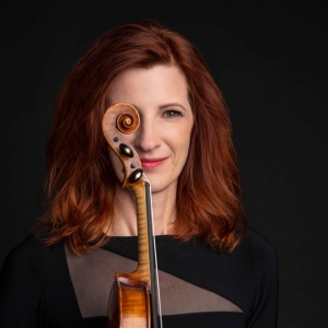 Violin Soloist Holly Mulcahy Performs new Concerto STEALING FROM BIRDS Photo