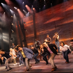 Heartwarming Tale COME FROM AWAY Lands at The Smith Center in Las Vegas Video