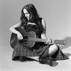 Margaret Glaspy Sets Release of New Album 'I Am Both' Photo