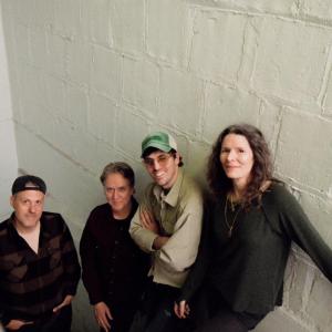 World Famous Pets Share "Bleeding In The Dark," Confirm Fall Tour Dates Photo