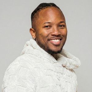 Shevrado Oliver to Star as Jesus in THE ROPE AND THE CROSS at JPAC Photo