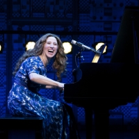 BWW Review: BEAUTIFUL: THE CAROLE KING MUSICAL Glows with Musical Genius at The Hobby Photo