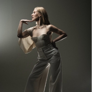 THE VOICE Alum Lana Love Releases Hypnotic New Single & Music Video Antidote Photo