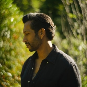 Hrishikesh Hirway Sets New Album, Conversation Tour Photo