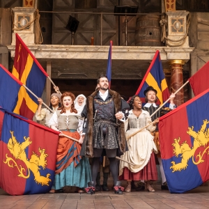 Review: THE COMEDY OF ERRORS, Shakespeares Globe Photo