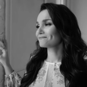 Video: Samantha Barks Performs 'Dangerous to Dream' From FROZEN THE MUSICAL Photo