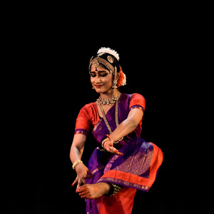 Dancer Sowmya Laxmi Narayanan Offers A Bharatanatyam Recital