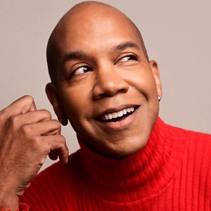 Video: Let Darius De Haas Carry You This Christmas Photo