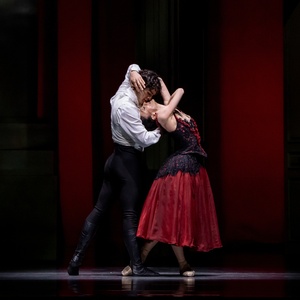 Review: EUGENE ONEGIN at Lyric Opera Of Chicago Photo