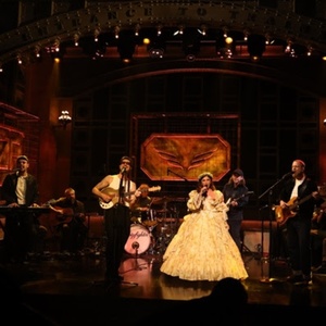 Videos: Mumford & Sons Perform Rubber Band&nbsp;Man and Here on SNL Photo