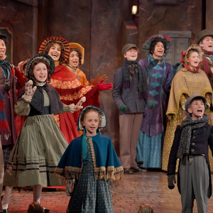 Video: A CHRISTMAS CAROL Celebrates 50 Years At Milwaukee Rep Photo