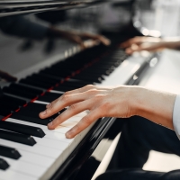 7 Places to Find Piano Tracks for Auditions, Performance, Practice & More! Photo